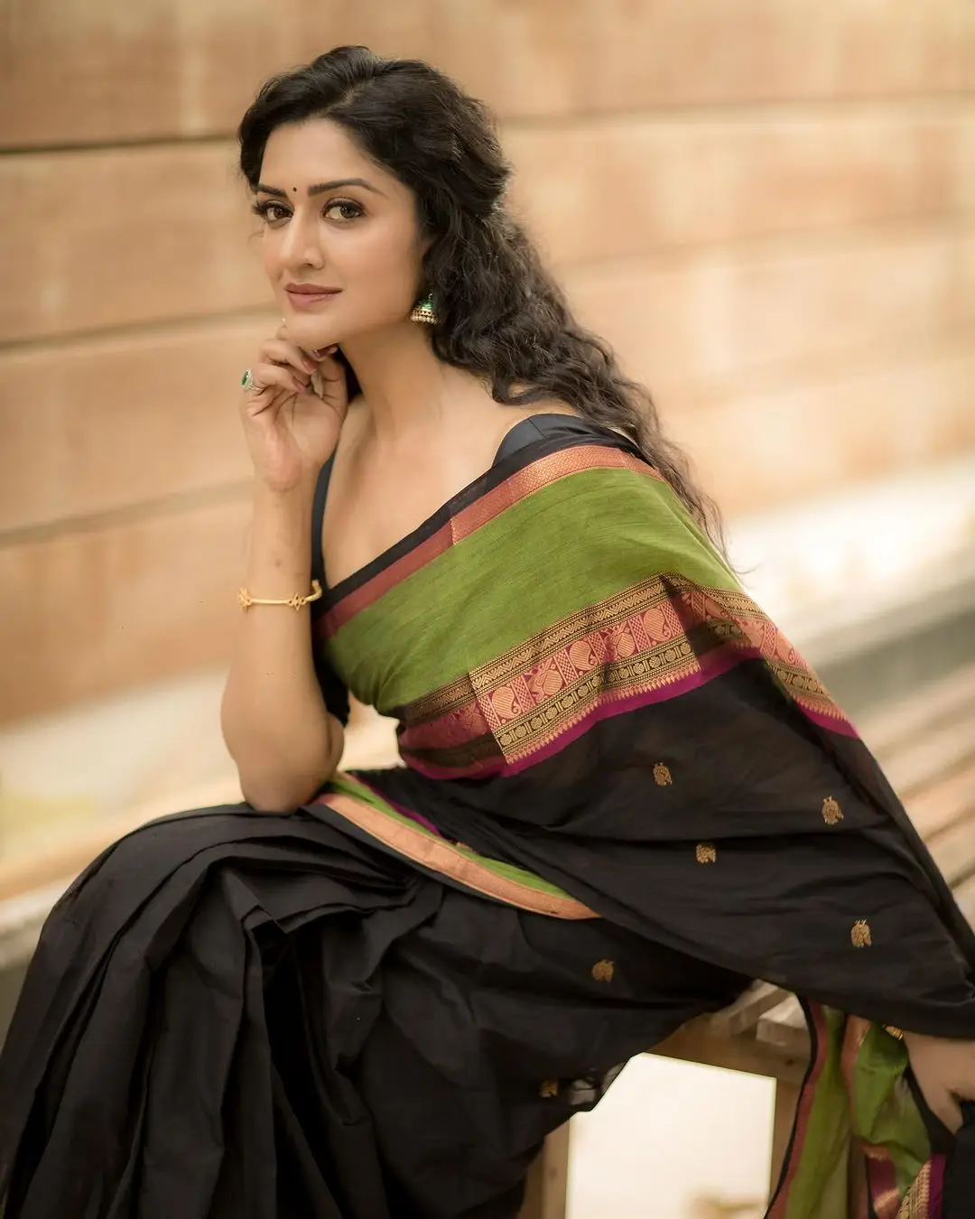 Vimala Raman Charming In Black Saree Blouse